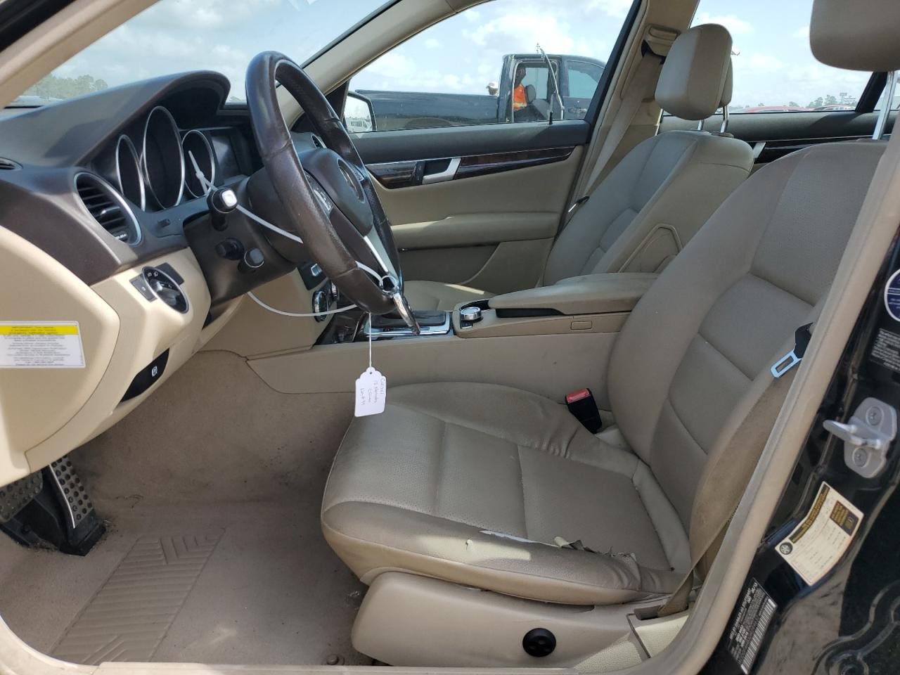 2013 Mercedes-Benz C 250 VIN: WDDGF4HB3DR299632 Lot: 61823554