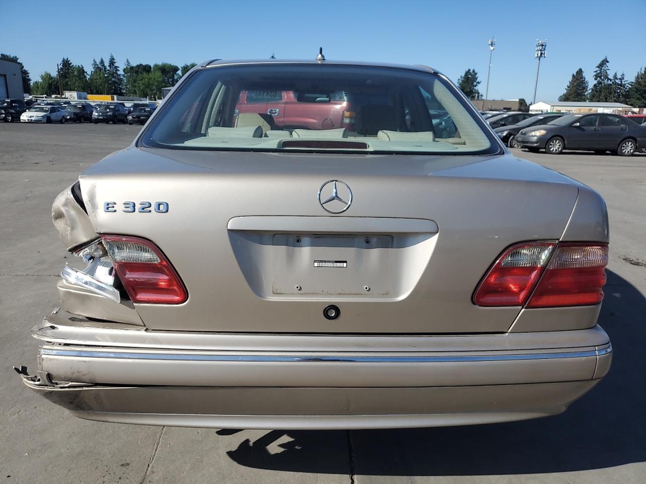 2001 Mercedes-Benz E 320 VIN: WDBJF65J21B203693 Lot: 63817594