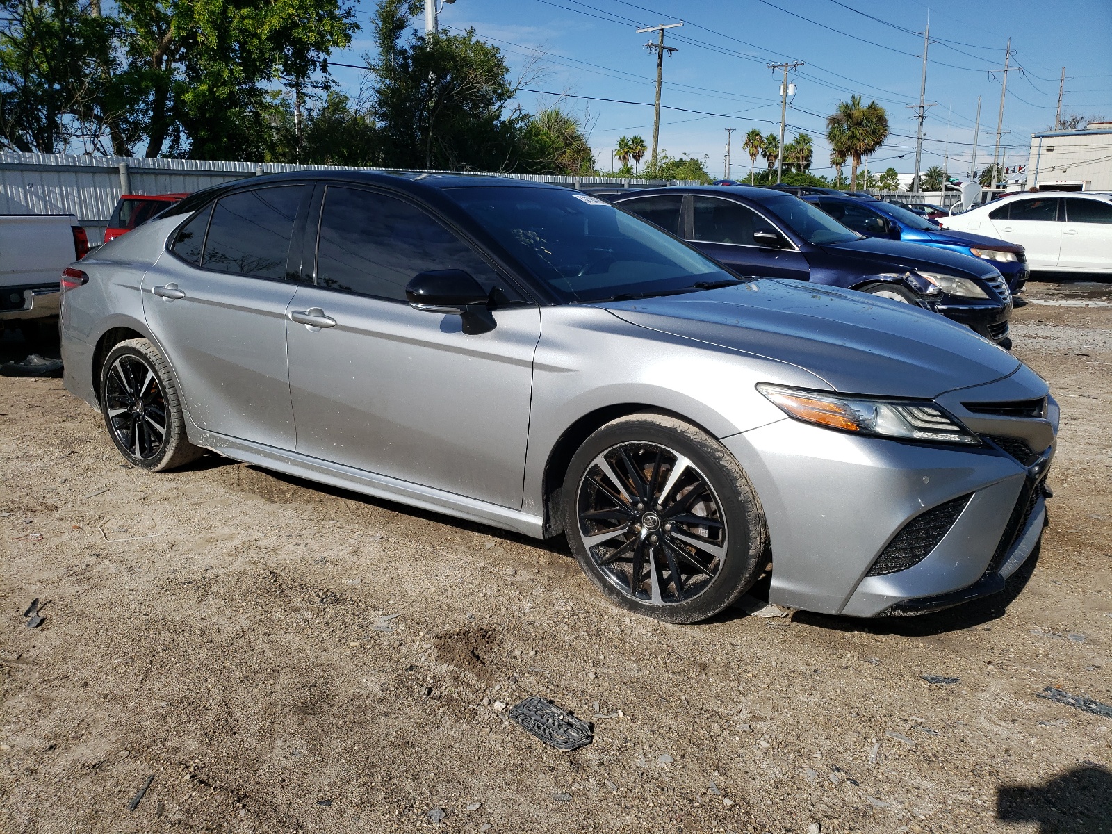 2018 Toyota Camry Xse vin: 4T1B61HK0JU067643