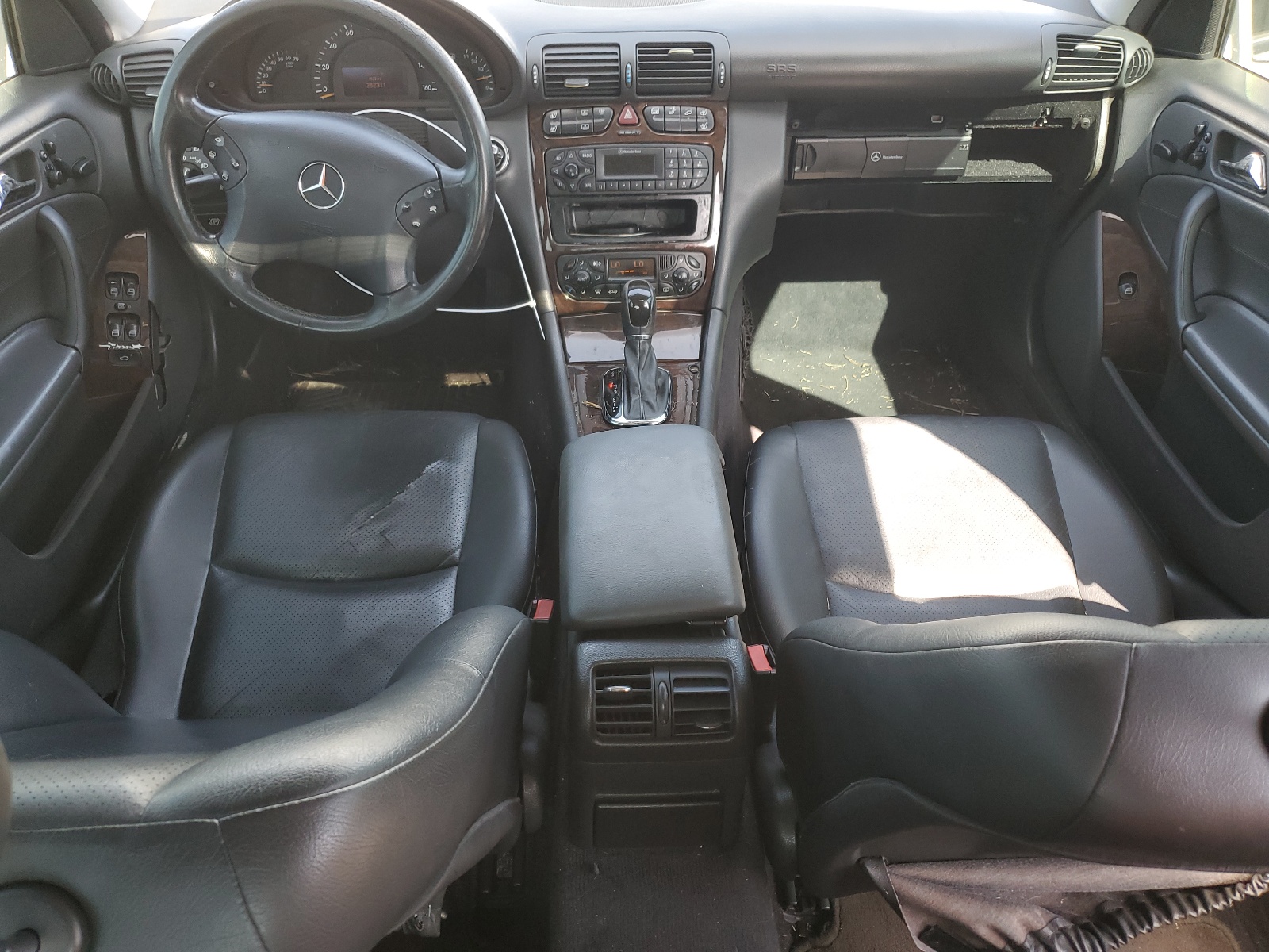 WDBRF64J94F519027 2004 Mercedes-Benz C 320