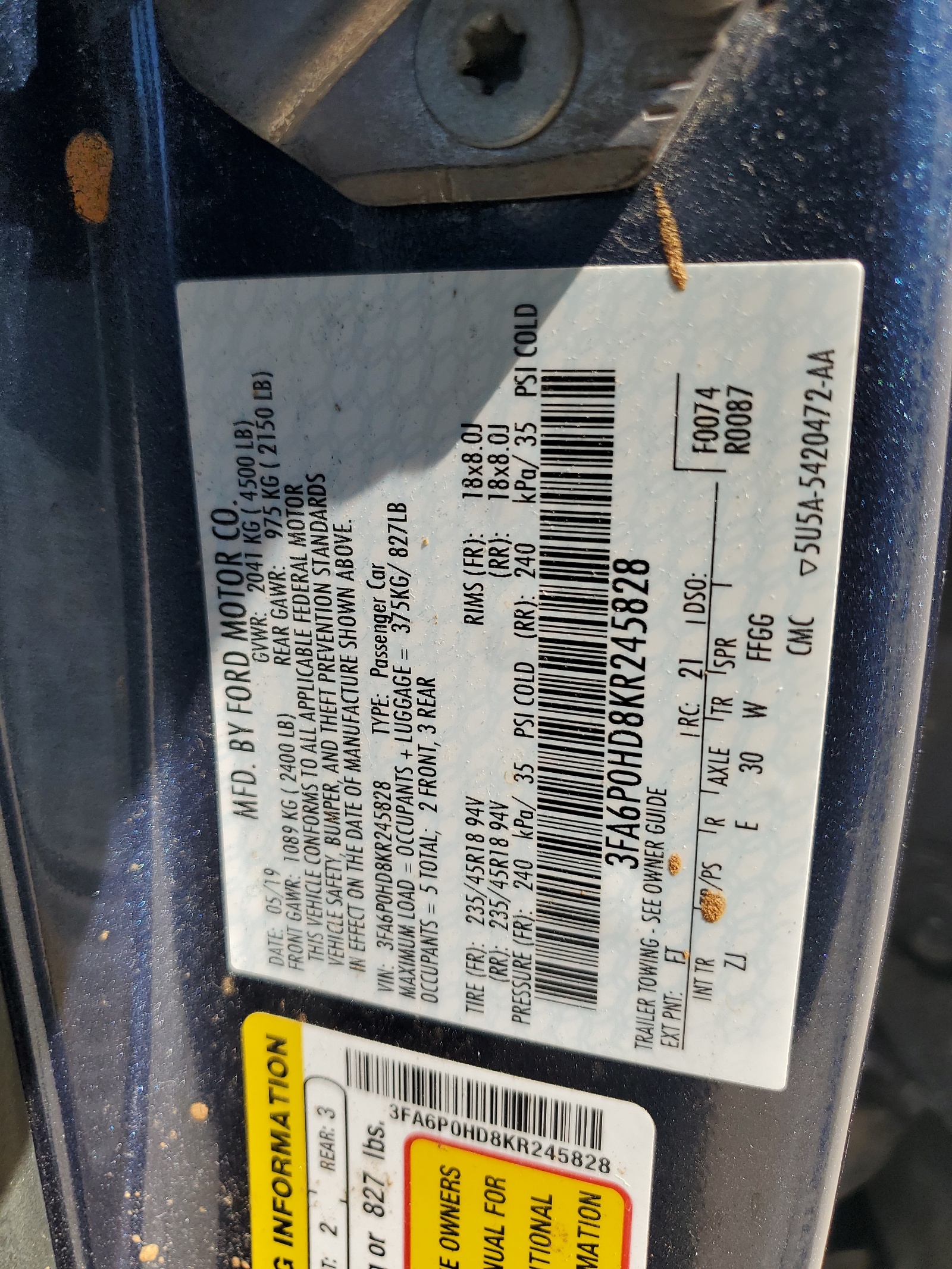 3FA6P0HD8KR245828 2019 Ford Fusion Se