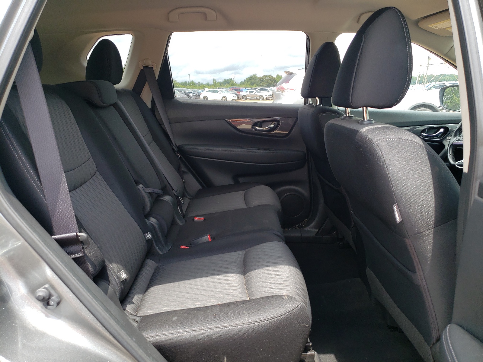 JN8AT2MV9HW018460 2017 Nissan Rogue S