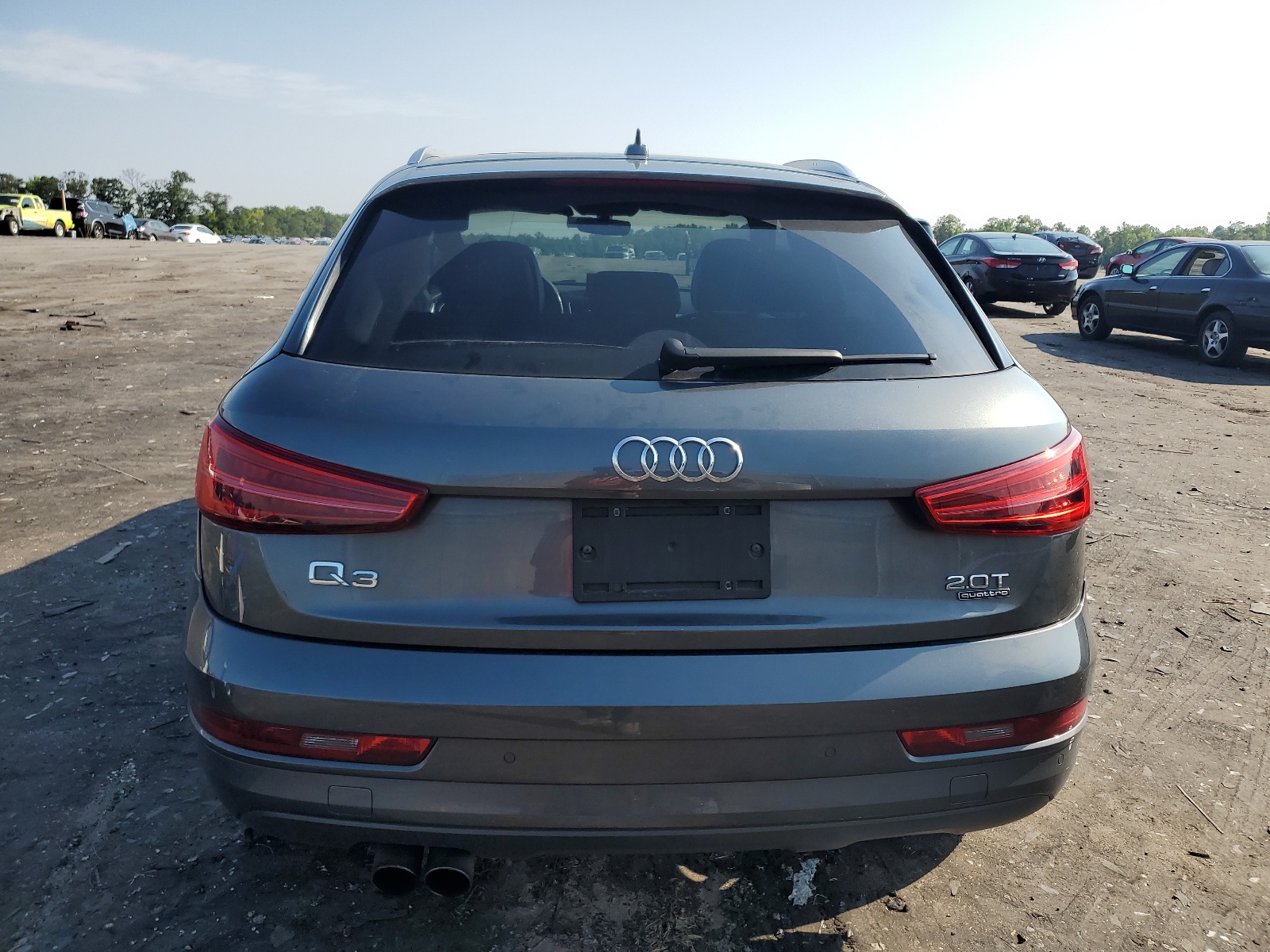 WA1JCCFS2JR008291 2018 Audi Q3 Premium Plus