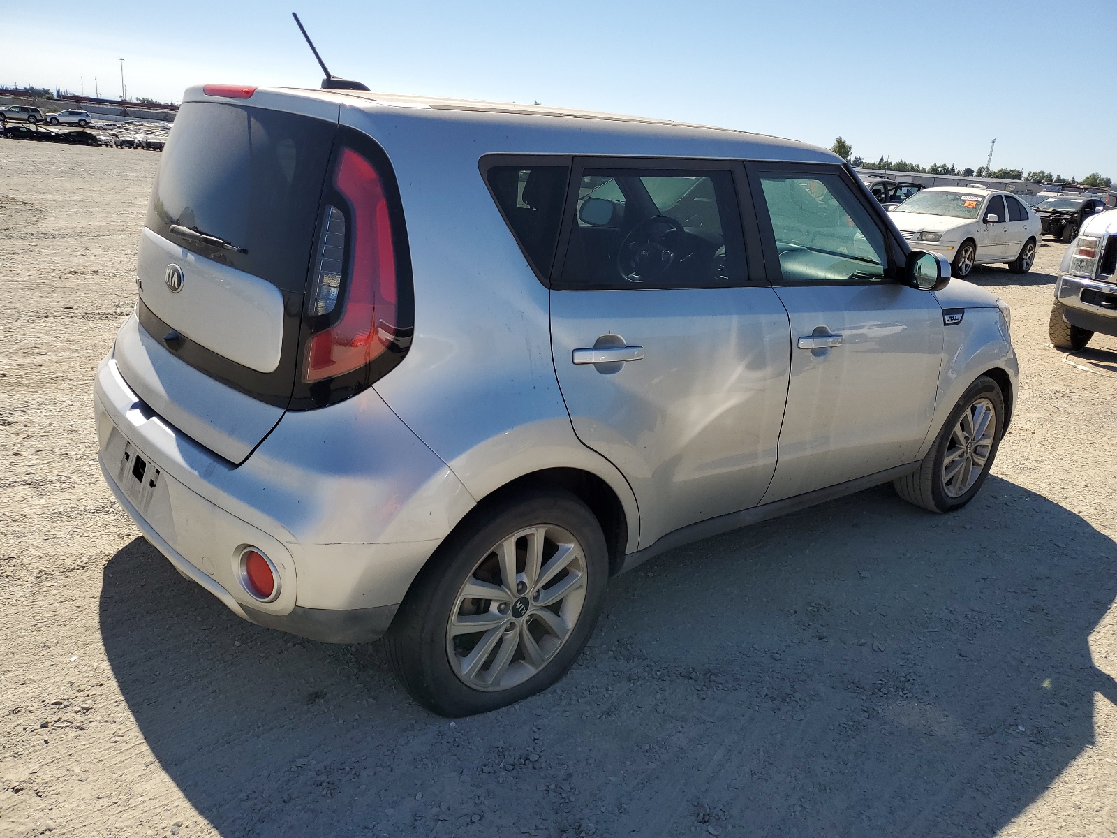 2017 Kia Soul + vin: KNDJP3A53H7464589