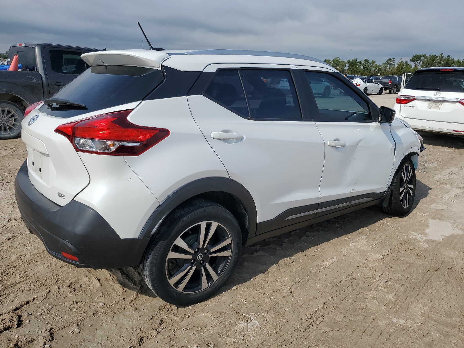 2019 Nissan Kicks S vin: 3N1CP5CU0KL514329