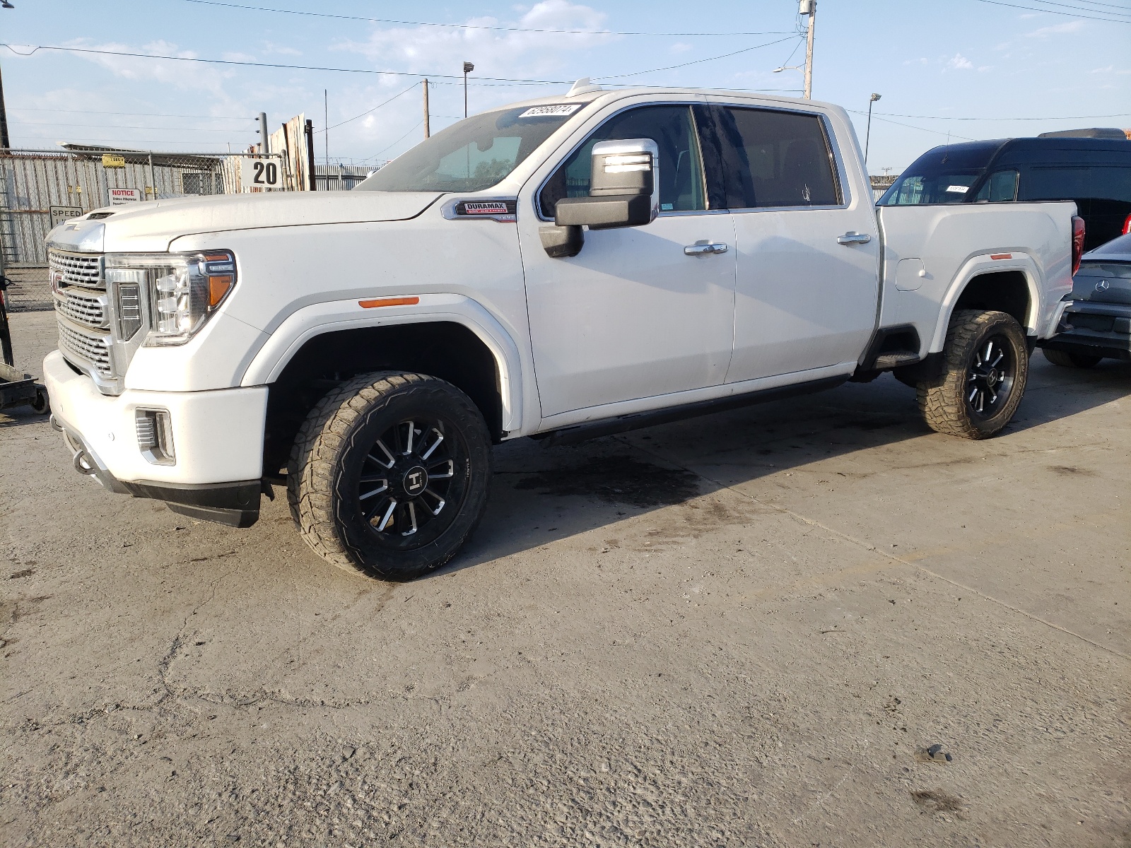 2020 GMC Sierra K3500 Denali vin: 1GT49WEY4LF252764