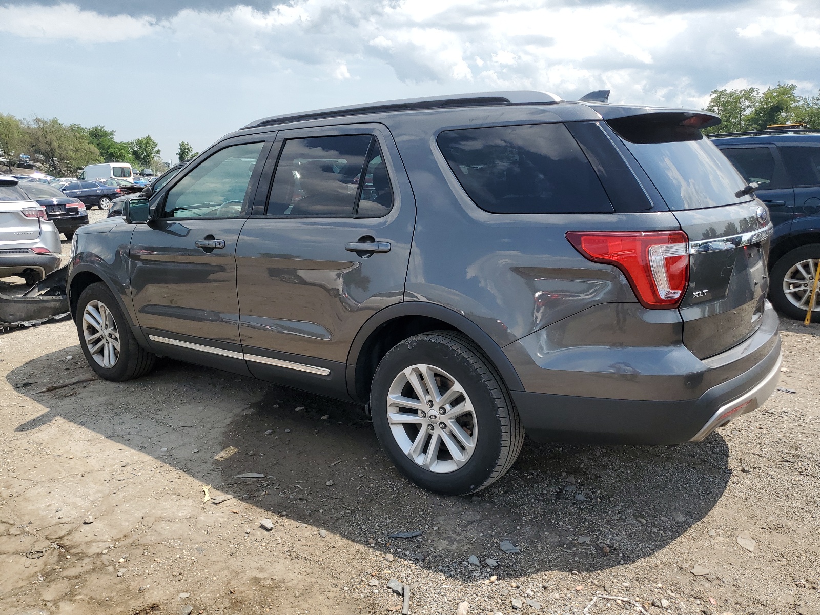 1FM5K7DH5HGC83244 2017 Ford Explorer Xlt