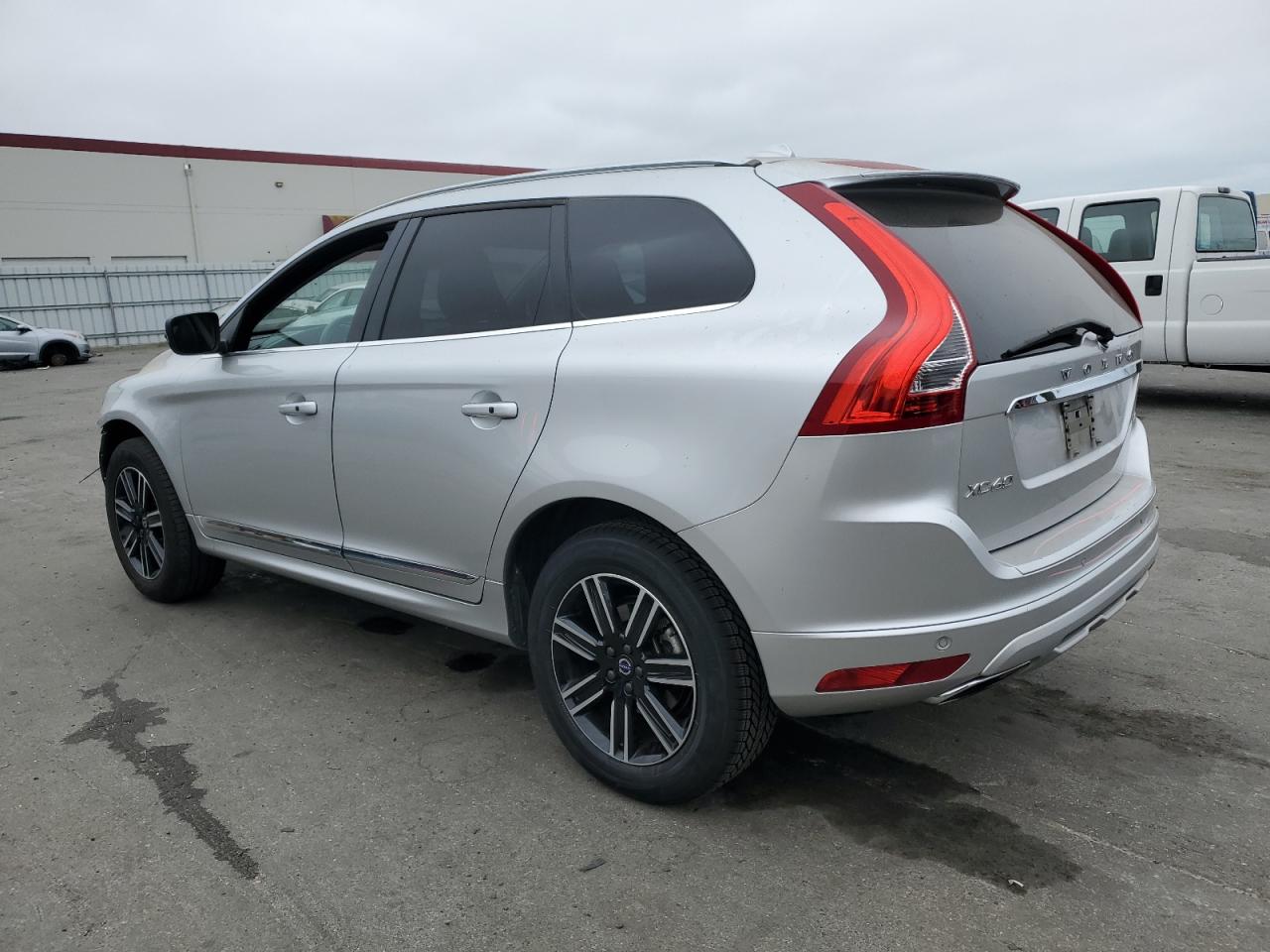 2017 Volvo Xc60 T5 Dynamic VIN: YV440MDR9H2082261 Lot: 63071214