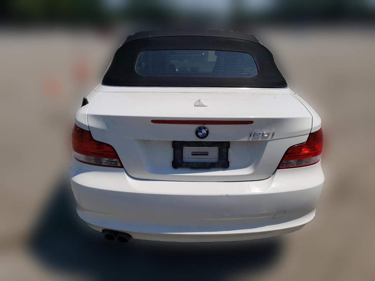 2009 BMW 128 I VIN: WBAUL73599VJ75319 Lot: 63422384