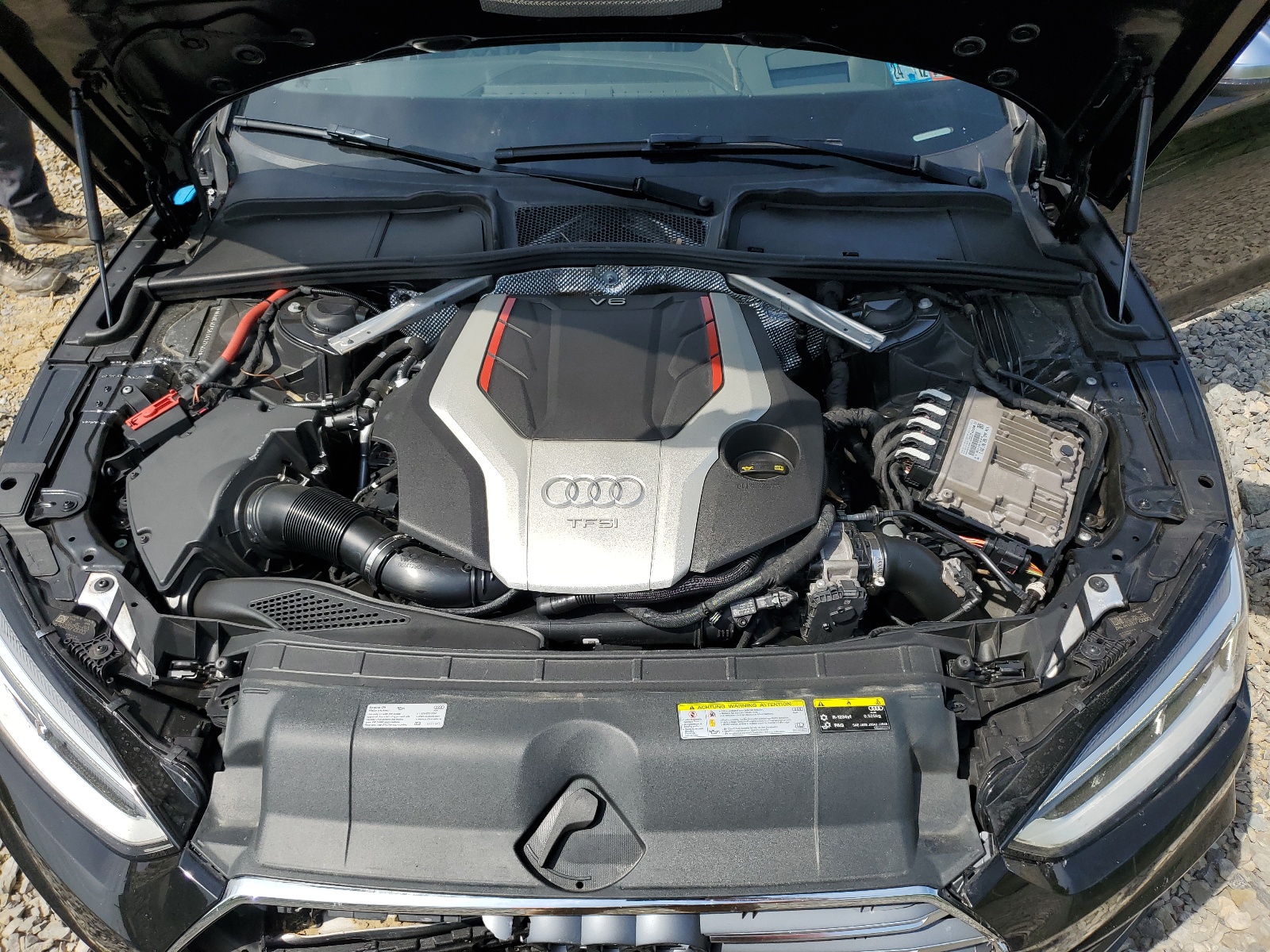 WAUC4CF58JA127402 2018 Audi S5 Prestige