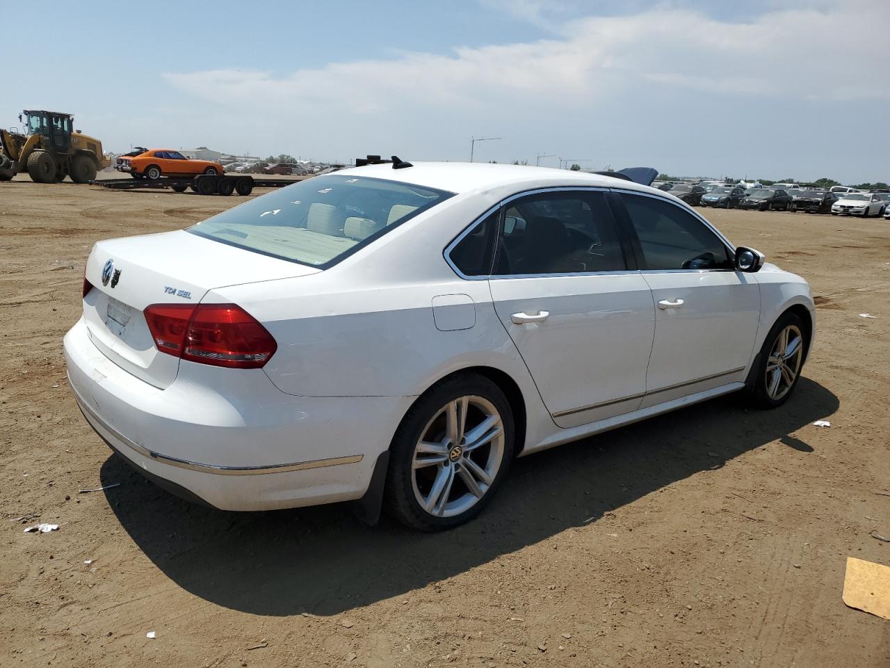 1VWCN7A33EC074340 2014 Volkswagen Passat Sel