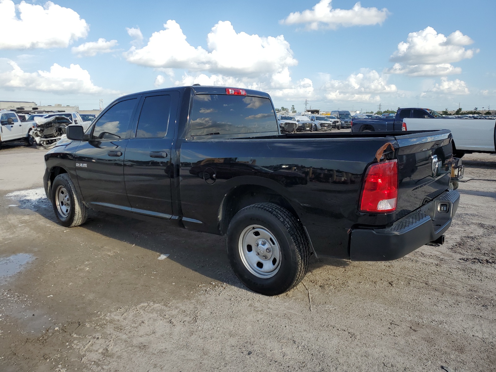 2021 Ram 1500 Classic Tradesman vin: 1C6RR6FG9MS506500