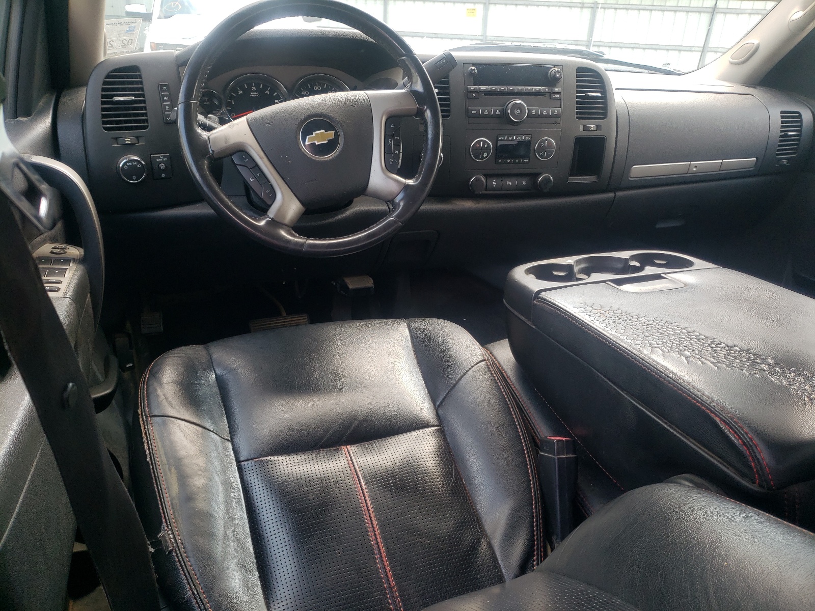 3GCPKSE32BG267145 2011 Chevrolet Silverado K1500 Lt