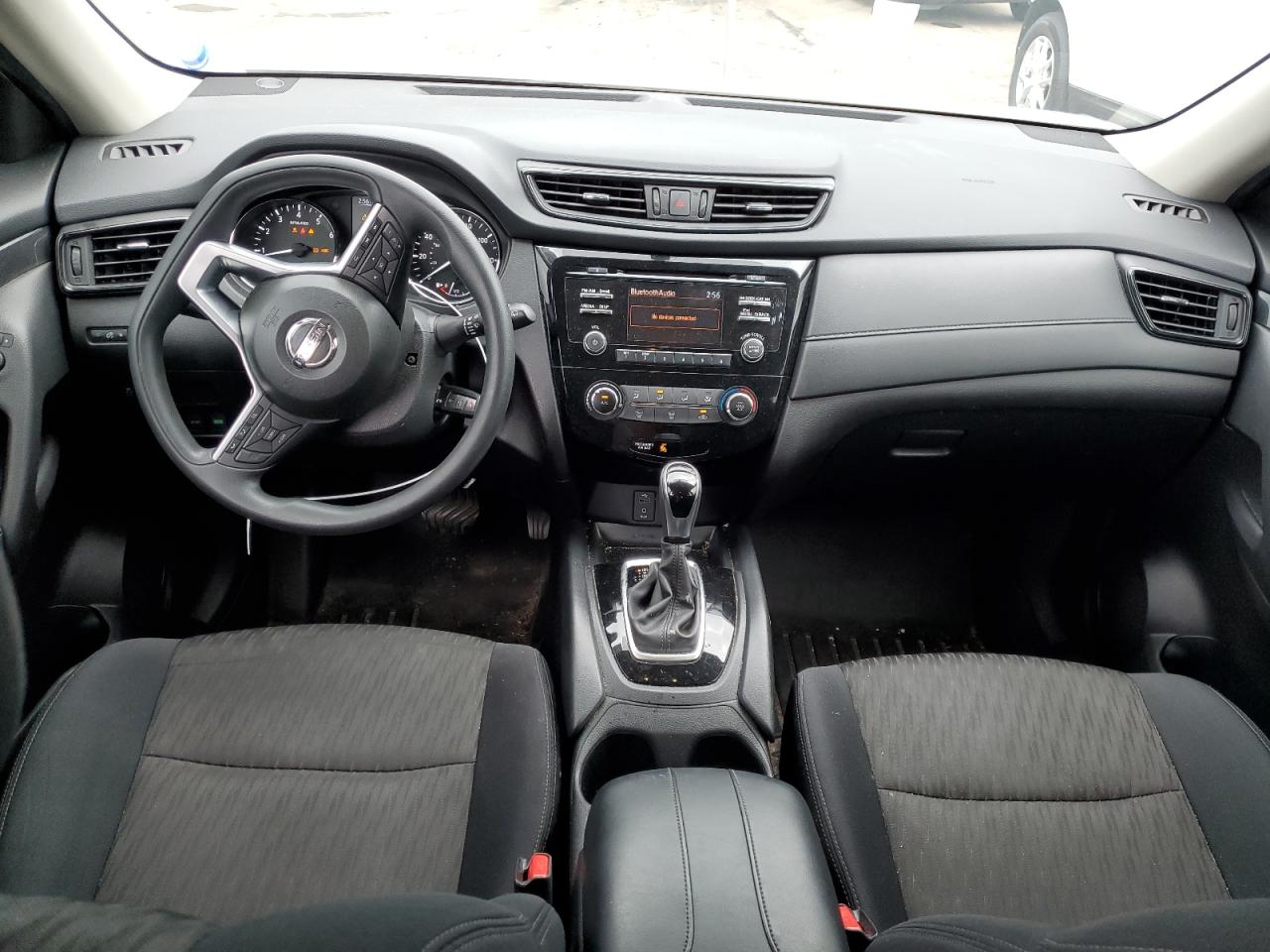 2017 Nissan Rogue Sv VIN: 5N1AT2MV6HC738985 Lot: 64238254