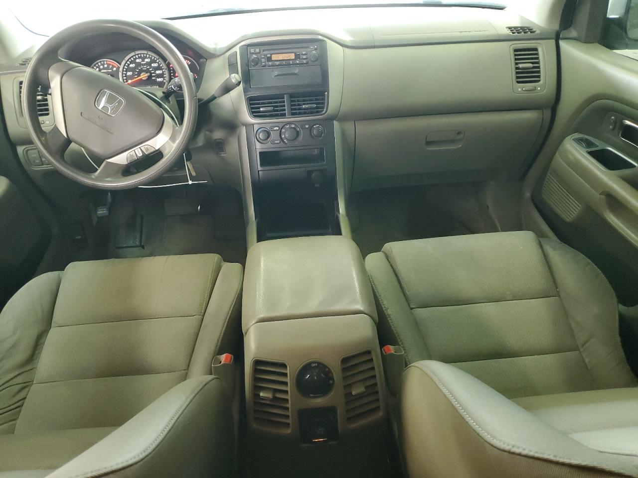 2006 Honda Pilot Lx VIN: 5FNYF28136B030551 Lot: 64253004