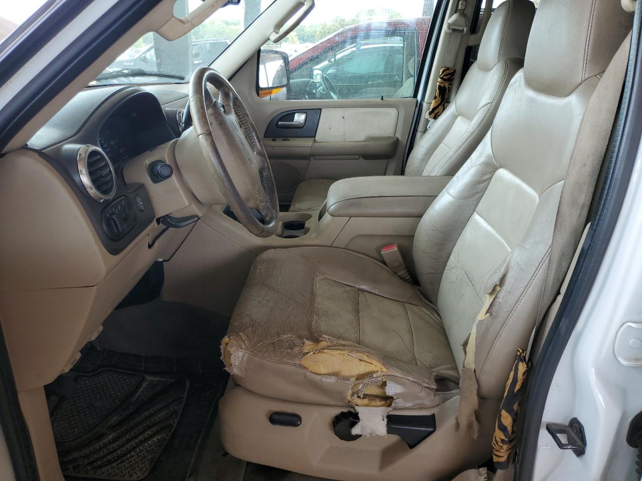 1FMRU17W54LA62506 2004 Ford Expedition Eddie Bauer