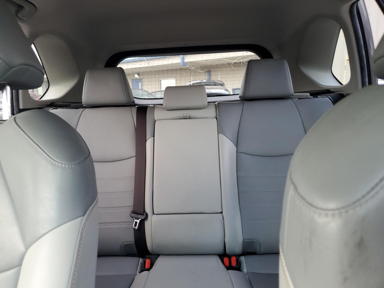 2019 Toyota Rav4 Xle Premium VIN: JTMC1RFV1KD512539 Lot: 63690044