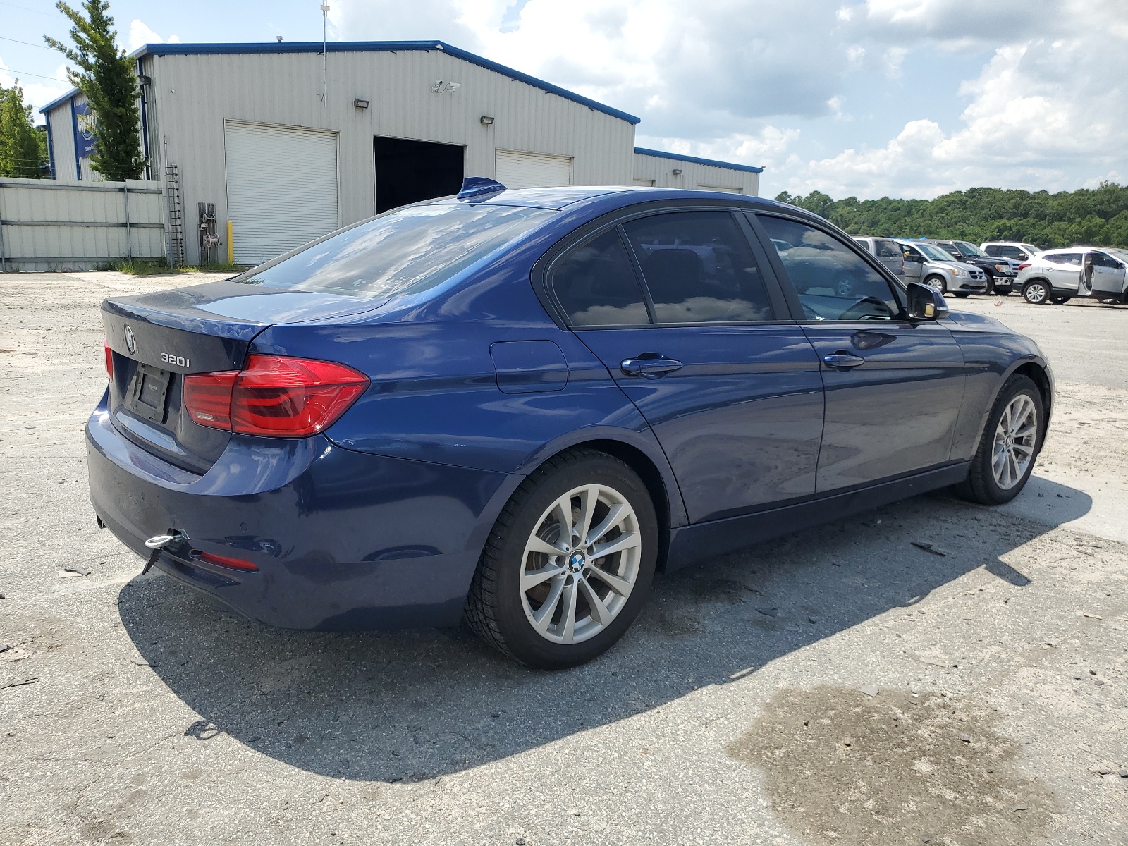 WBA8A9C54HK620052 2017 BMW 320 I