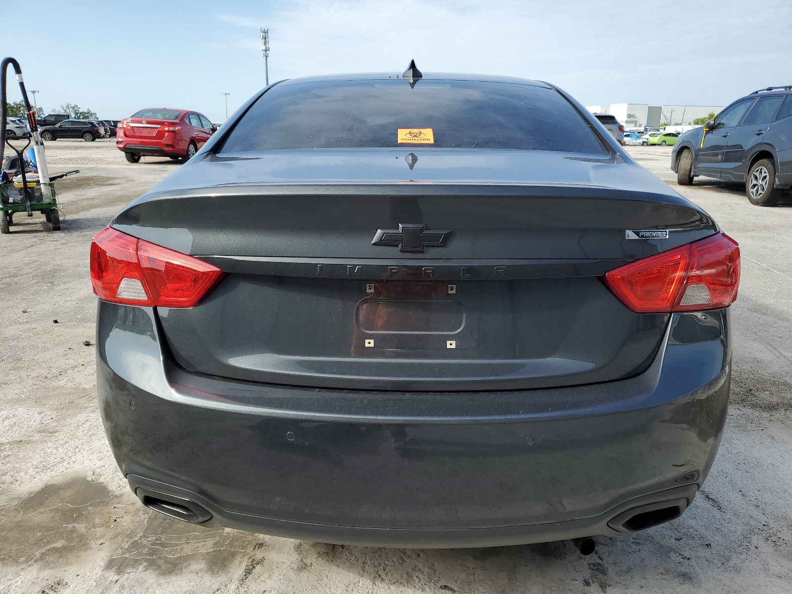 2G1125S36J9142176 2018 Chevrolet Impala Premier