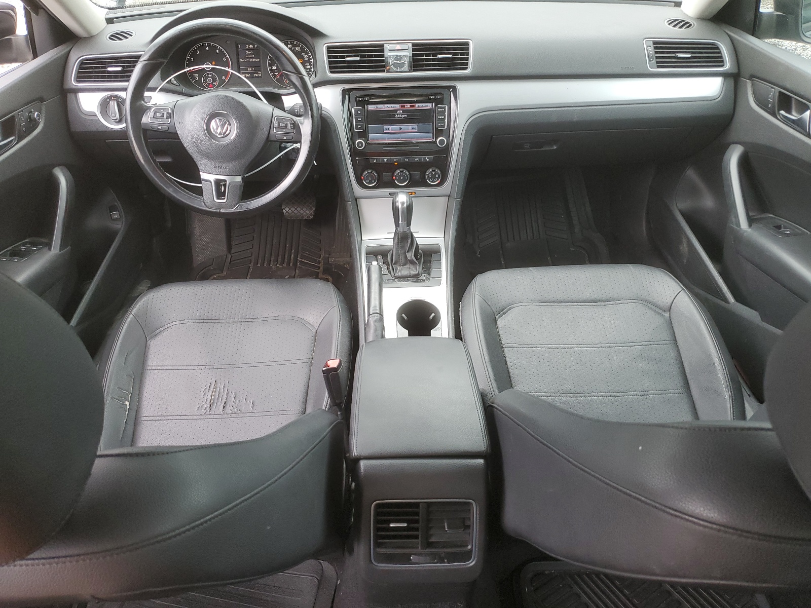 1VWBP7A30DC016075 2013 Volkswagen Passat Se