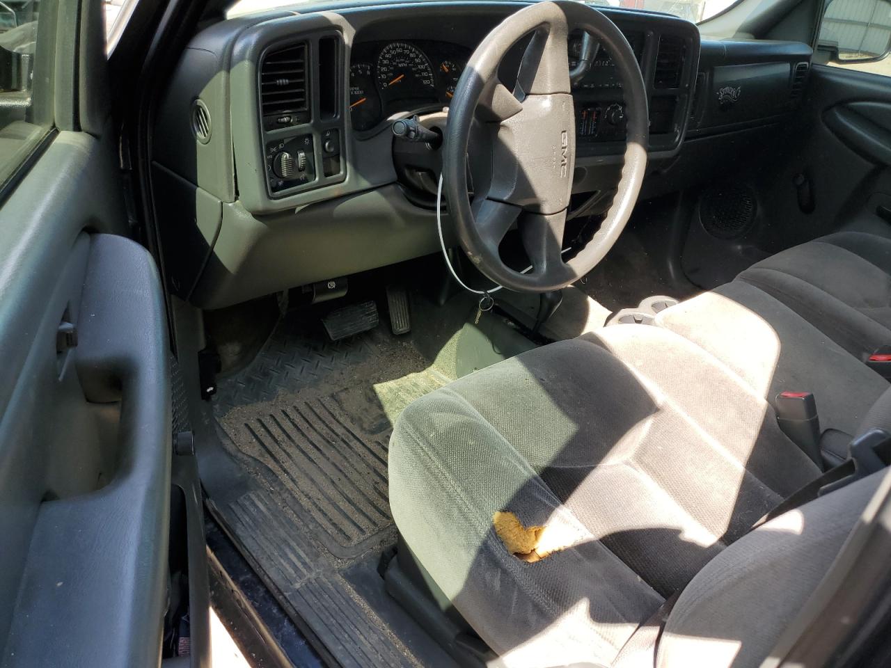 2005 GMC New Sierra K1500 VIN: 1GTEK14V35Z121149 Lot: 61712904