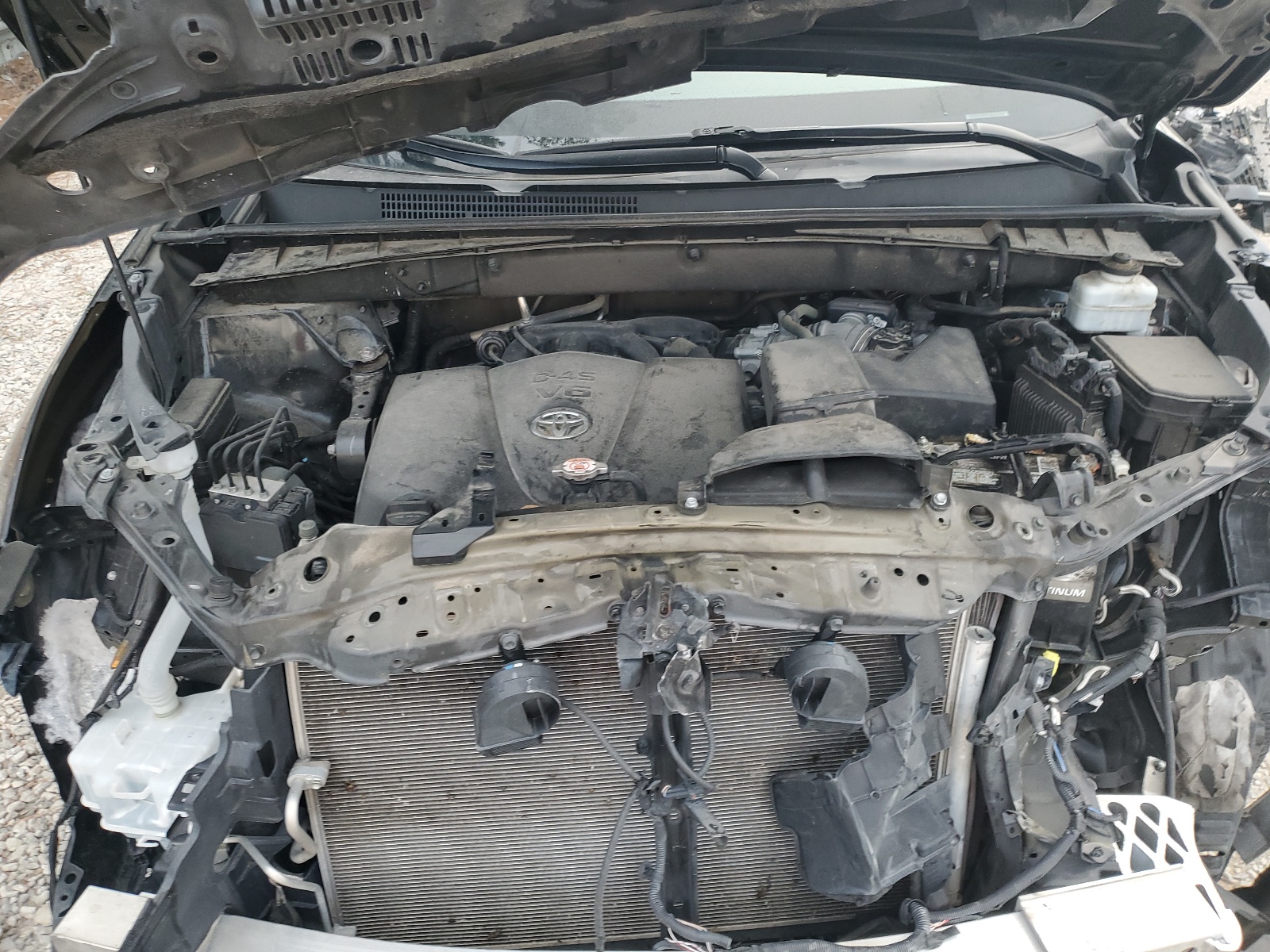 5TDKZRFH4KS352286 2019 Toyota Highlander Se