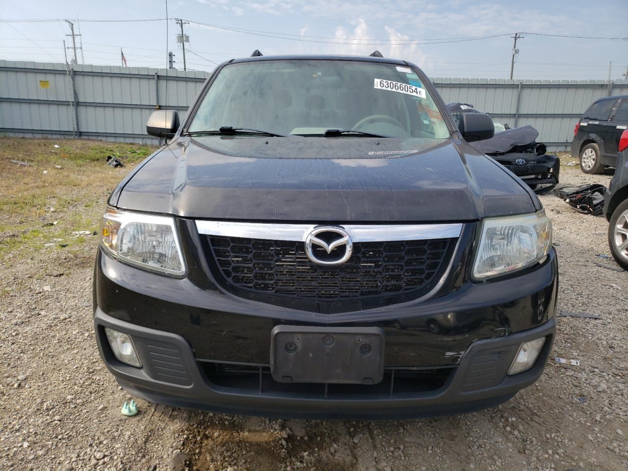 2008 Mazda Tribute I VIN: 4F2CZ92Z38KM31922 Lot: 63066054