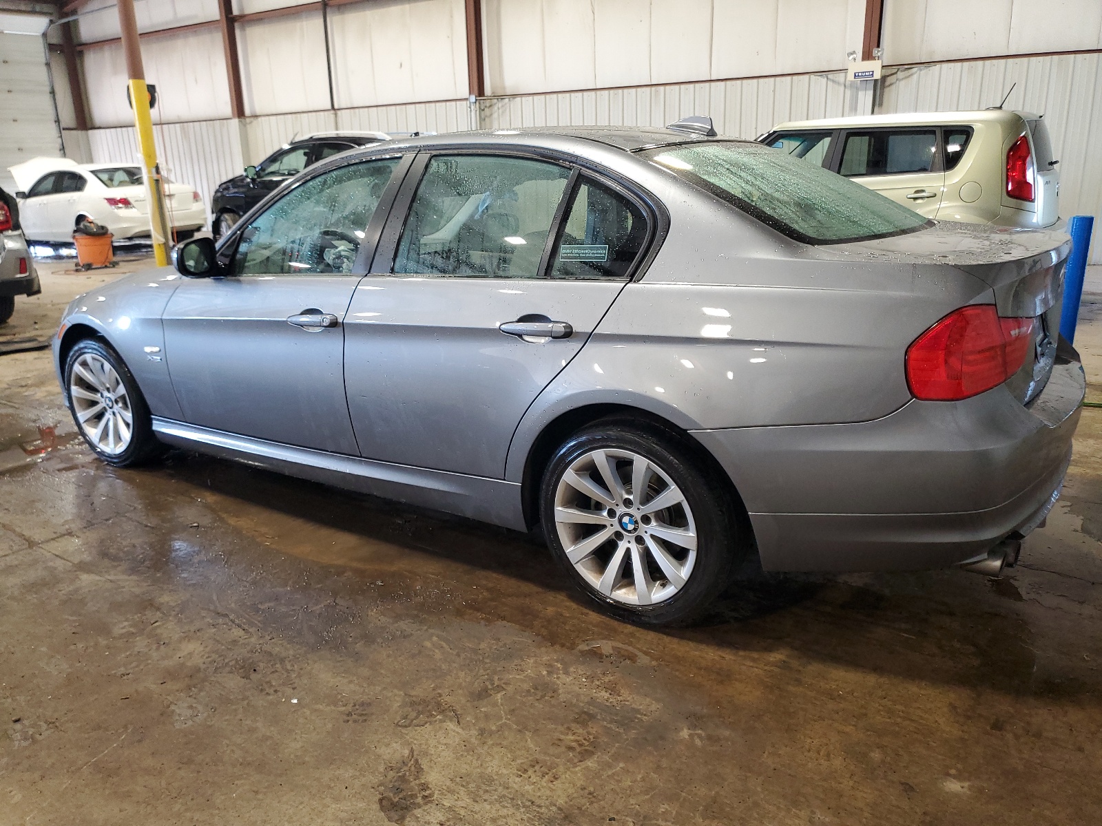 WBAPK5G51BNN28575 2011 BMW 328 Xi Sulev