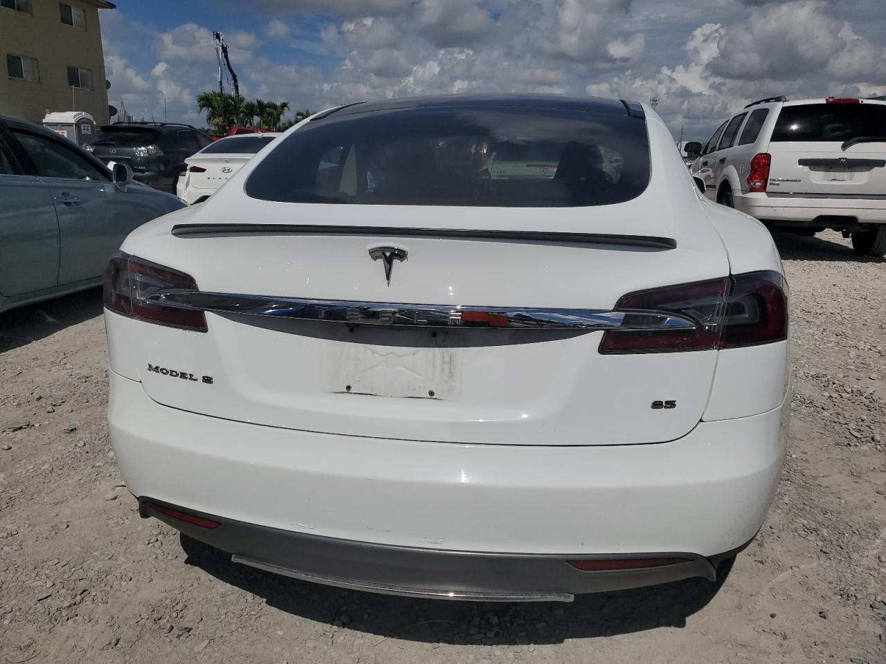 2014 Tesla Model S VIN: 5YJSA1H14EFP52835 Lot: 63669584