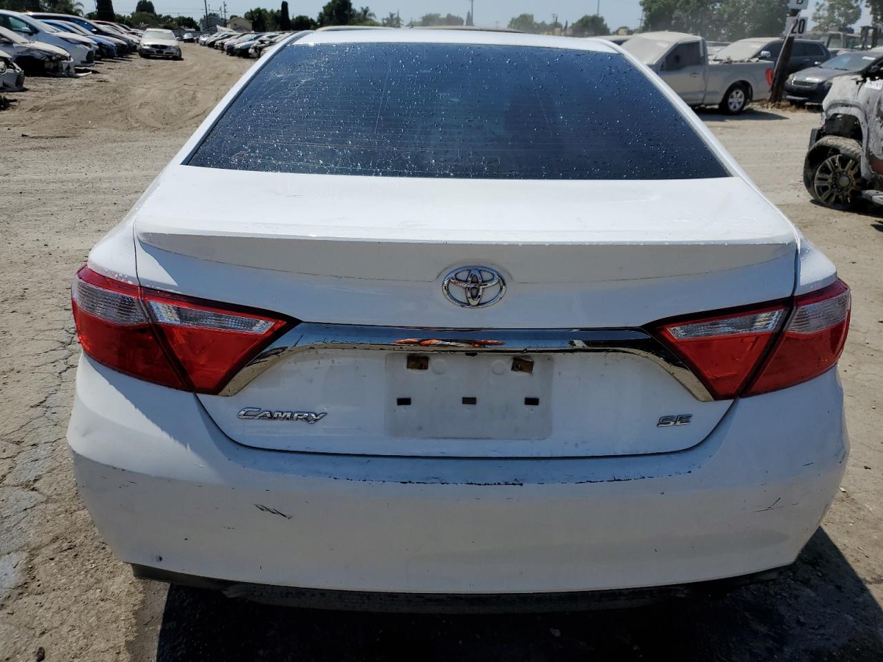 2016 Toyota Camry Le VIN: 4T1BF1FK9GU218040 Lot: 64604374