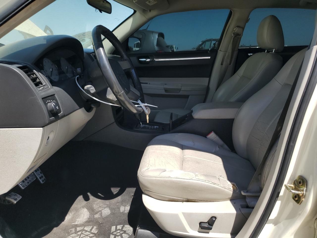 2006 Chrysler 300 Touring VIN: 2C3KA53G06H153708 Lot: 62874104