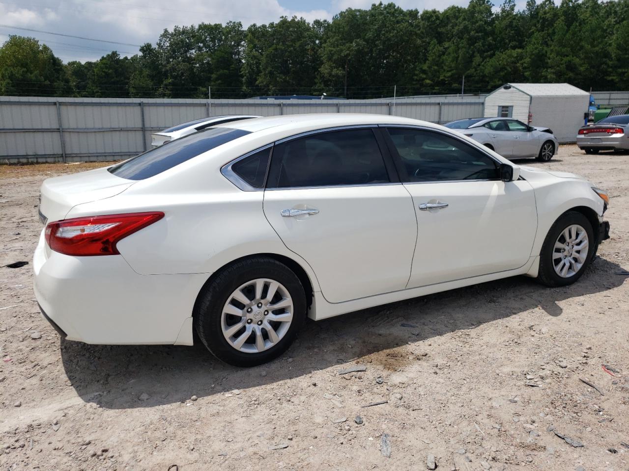 2017 Nissan Altima 2.5 VIN: 1N4AL3AP0HC143202 Lot: 64824434