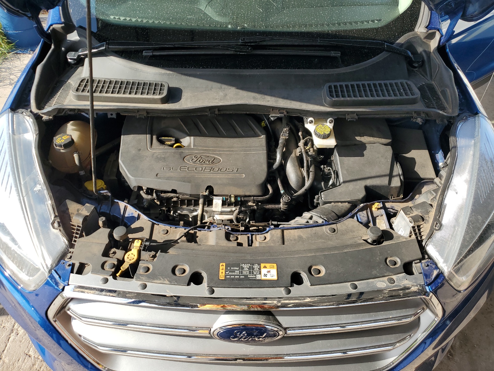 1FMCU0JDXHUE37068 2017 Ford Escape Titanium