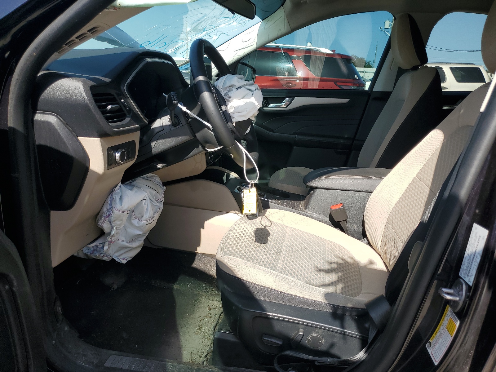 1FMCU0G63MUB00616 2021 Ford Escape Se