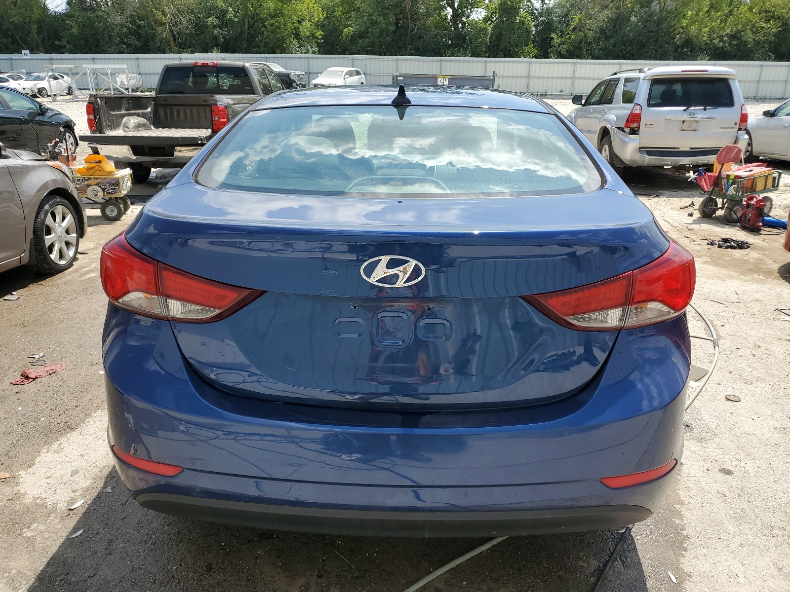 5NPDH4AE0FH575870 2015 Hyundai Elantra Se
