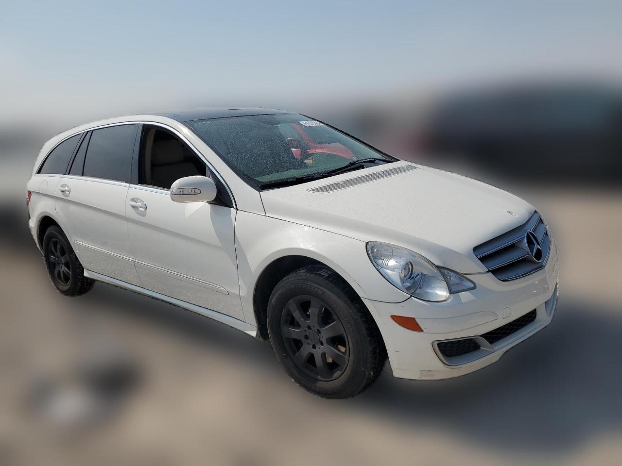 2007 Mercedes-Benz R 350 VIN: 4JGCB65E07A047334 Lot: 64675564