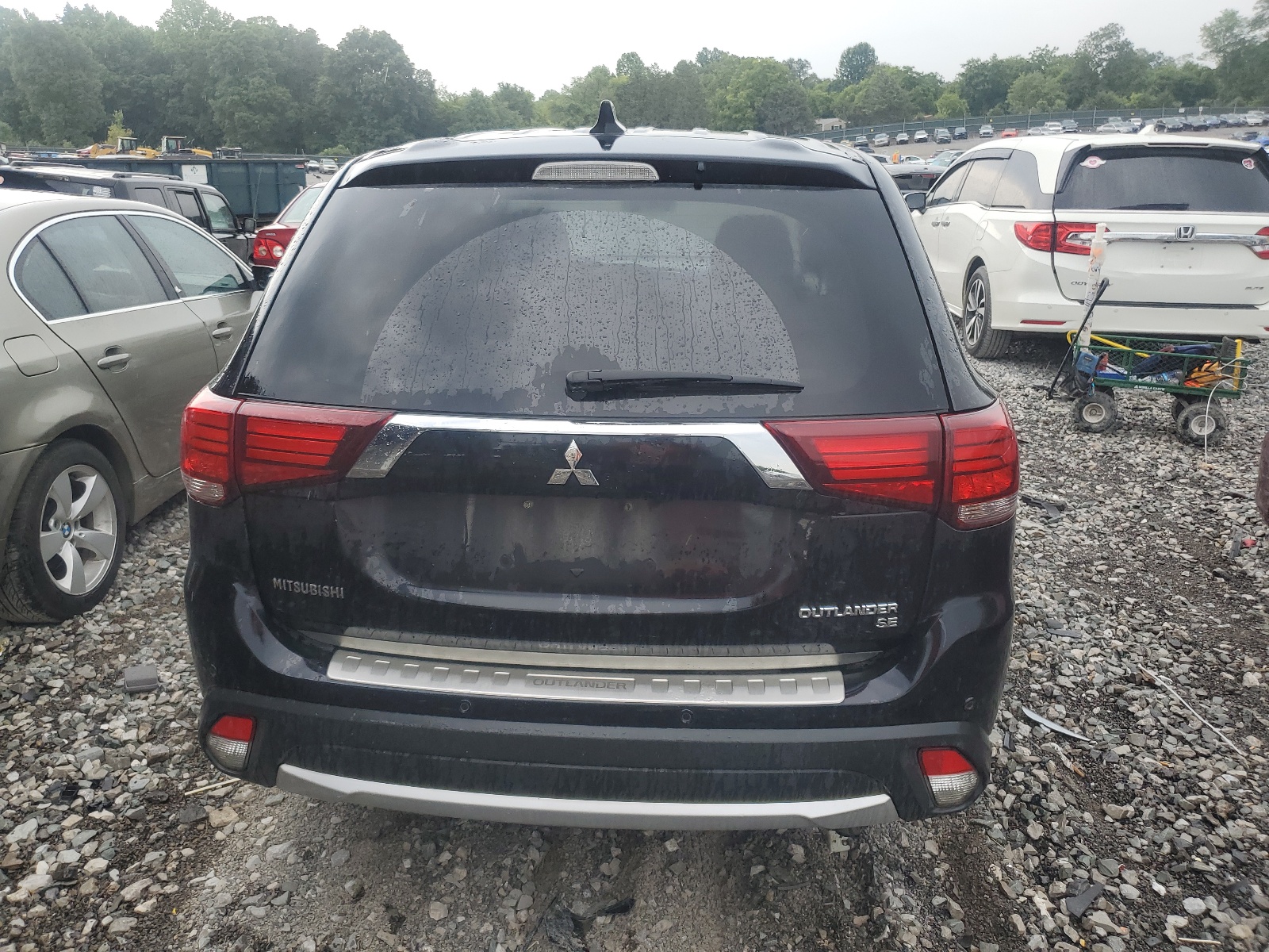 JA4AD3A34HZ006128 2017 Mitsubishi Outlander Se