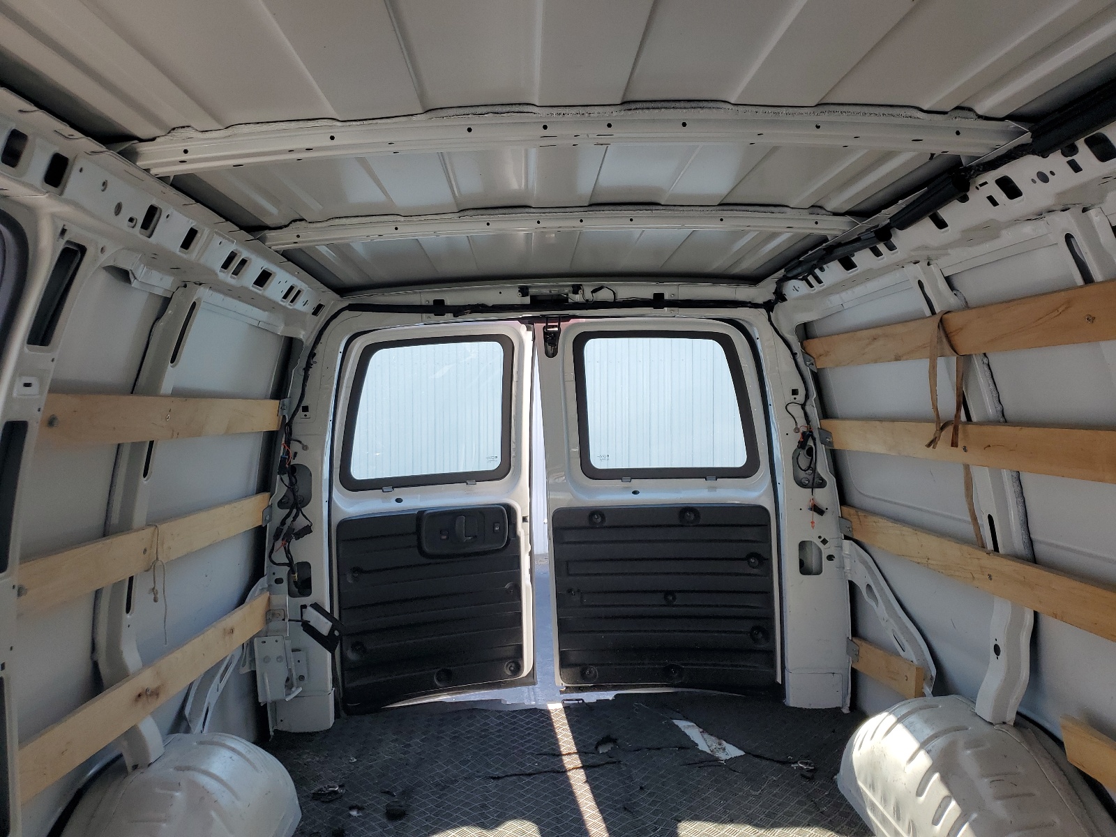 1GTW7AFP0P1125911 2023 GMC Savana G2500