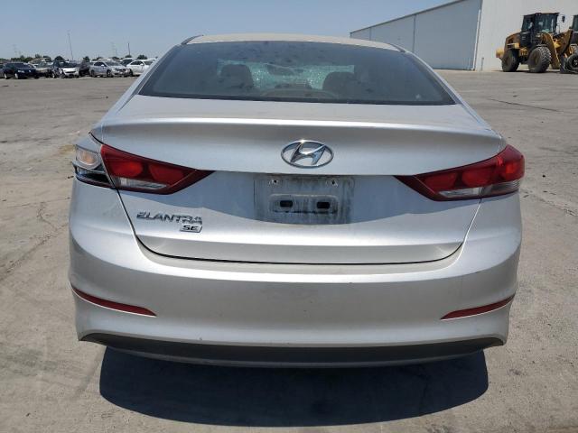  HYUNDAI ELANTRA 2018 Srebrny