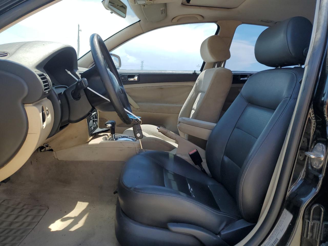 2000 Volkswagen Passat Gls VIN: WVWMA23B8YE137418 Lot: 63583924