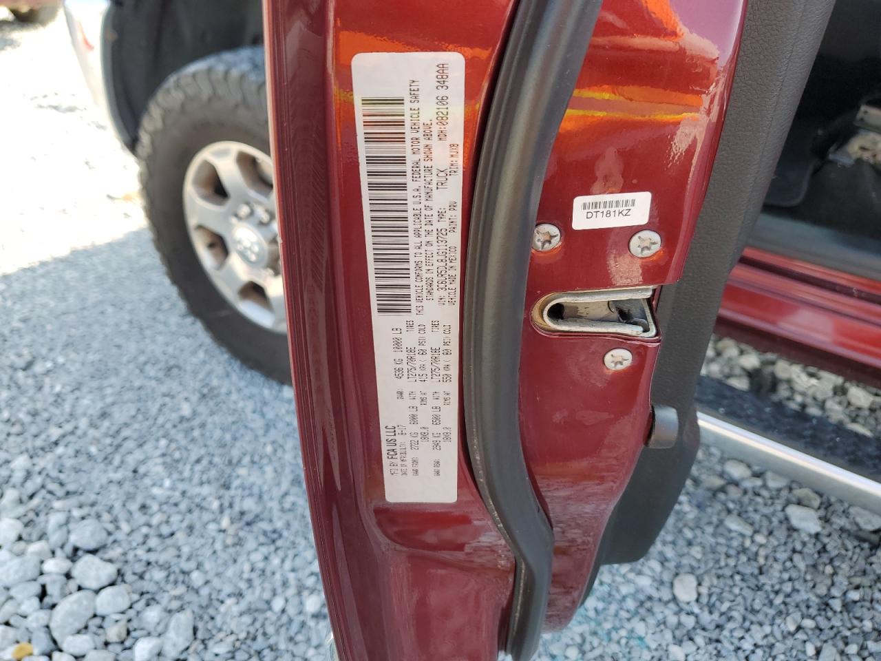 2018 Ram 2500 Slt VIN: 3C6UR5DL8JG113725 Lot: 64627254