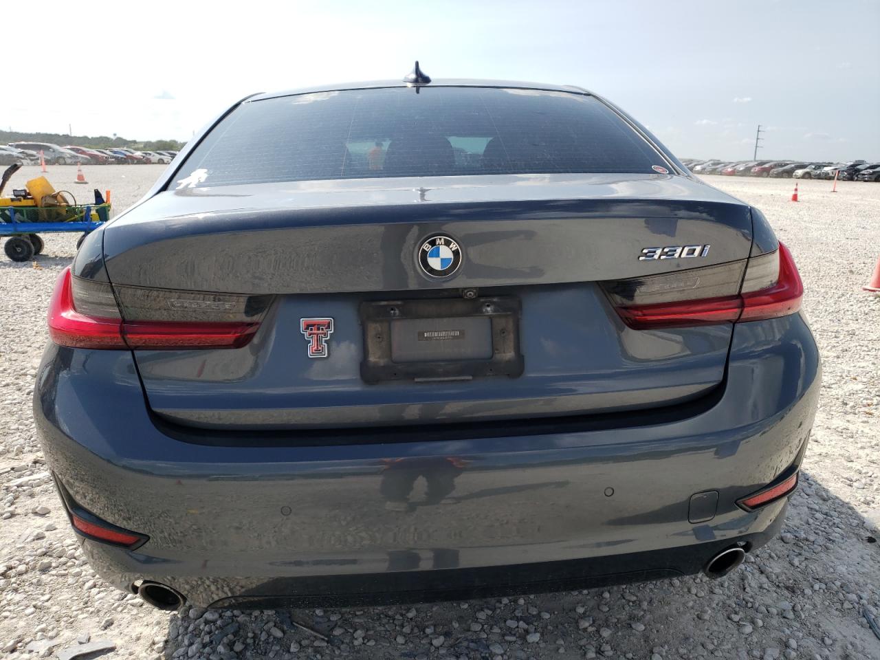 3MW5R1J04L8B27325 BMW 3 Series 330I 6