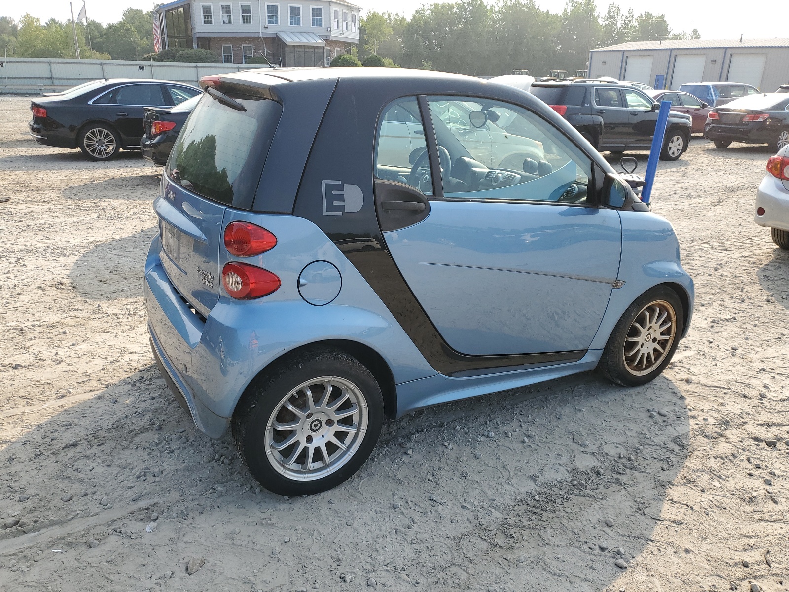 2013 Smart Fortwo vin: WMEEJ9AA8DK696844