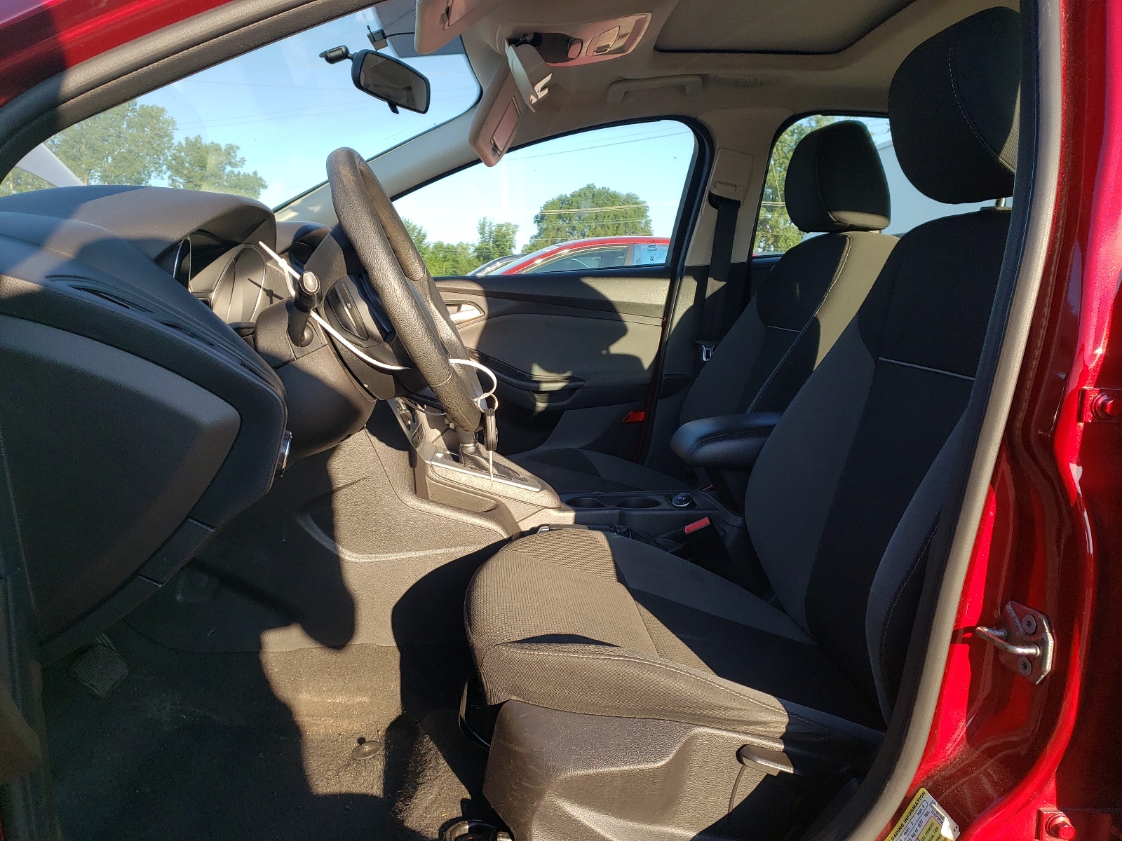 1FADP3F24DL277137 2013 Ford Focus Se