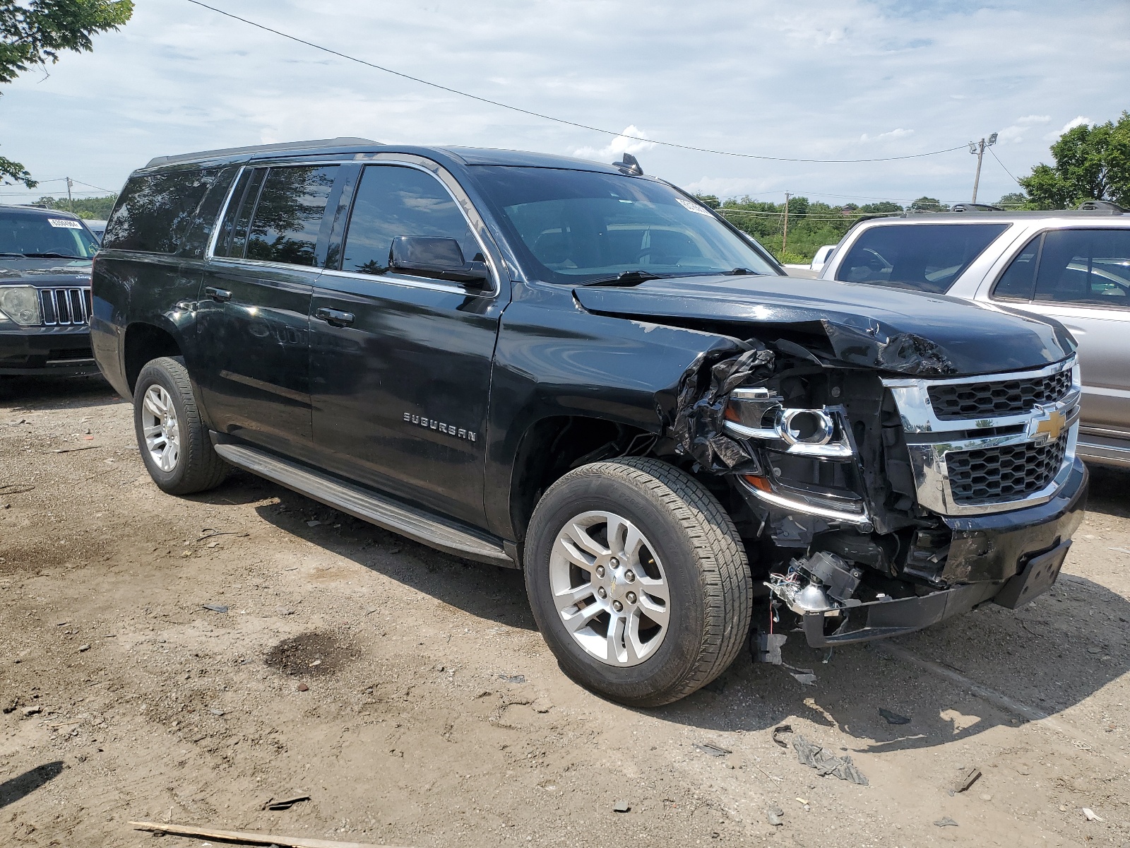 1GNSKHKC6HR231833 2017 Chevrolet Suburban K1500 Lt