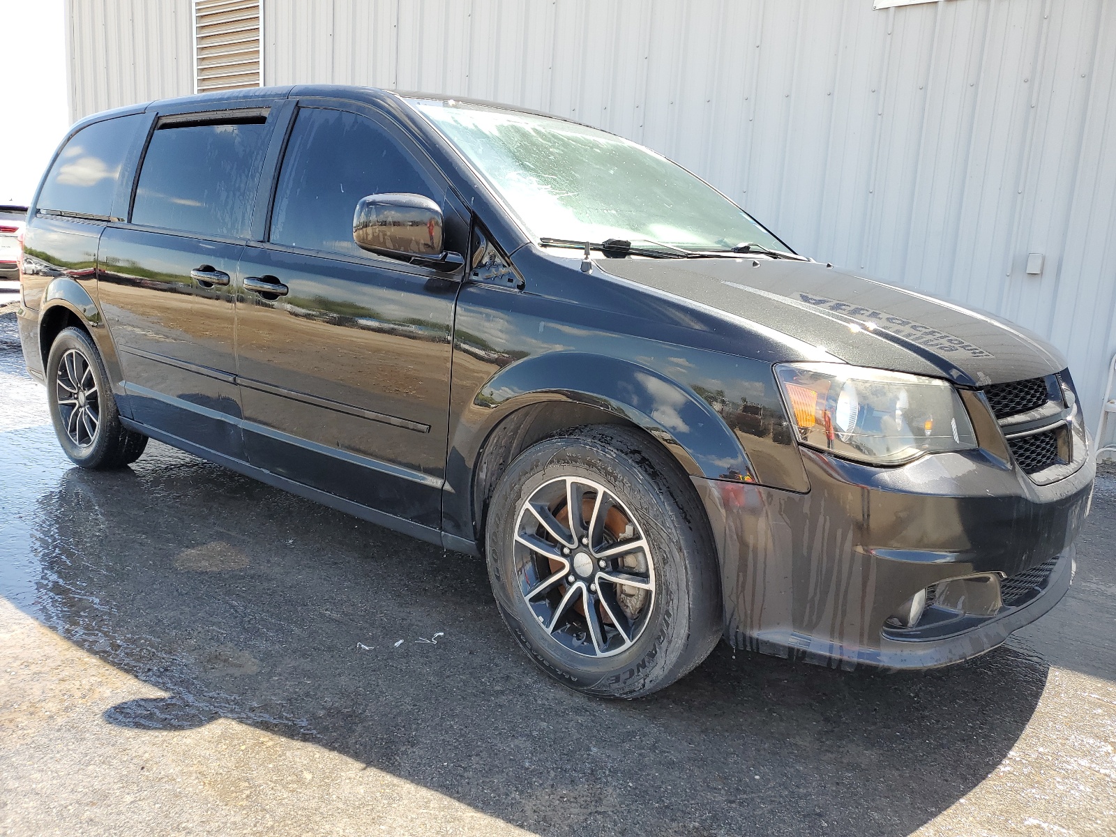 2016 Dodge Grand Caravan R/T vin: 2C4RDGEG0GR257380