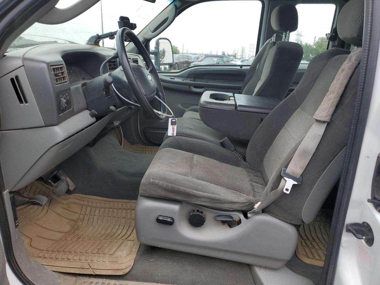 2003 Ford F250 - Image 7