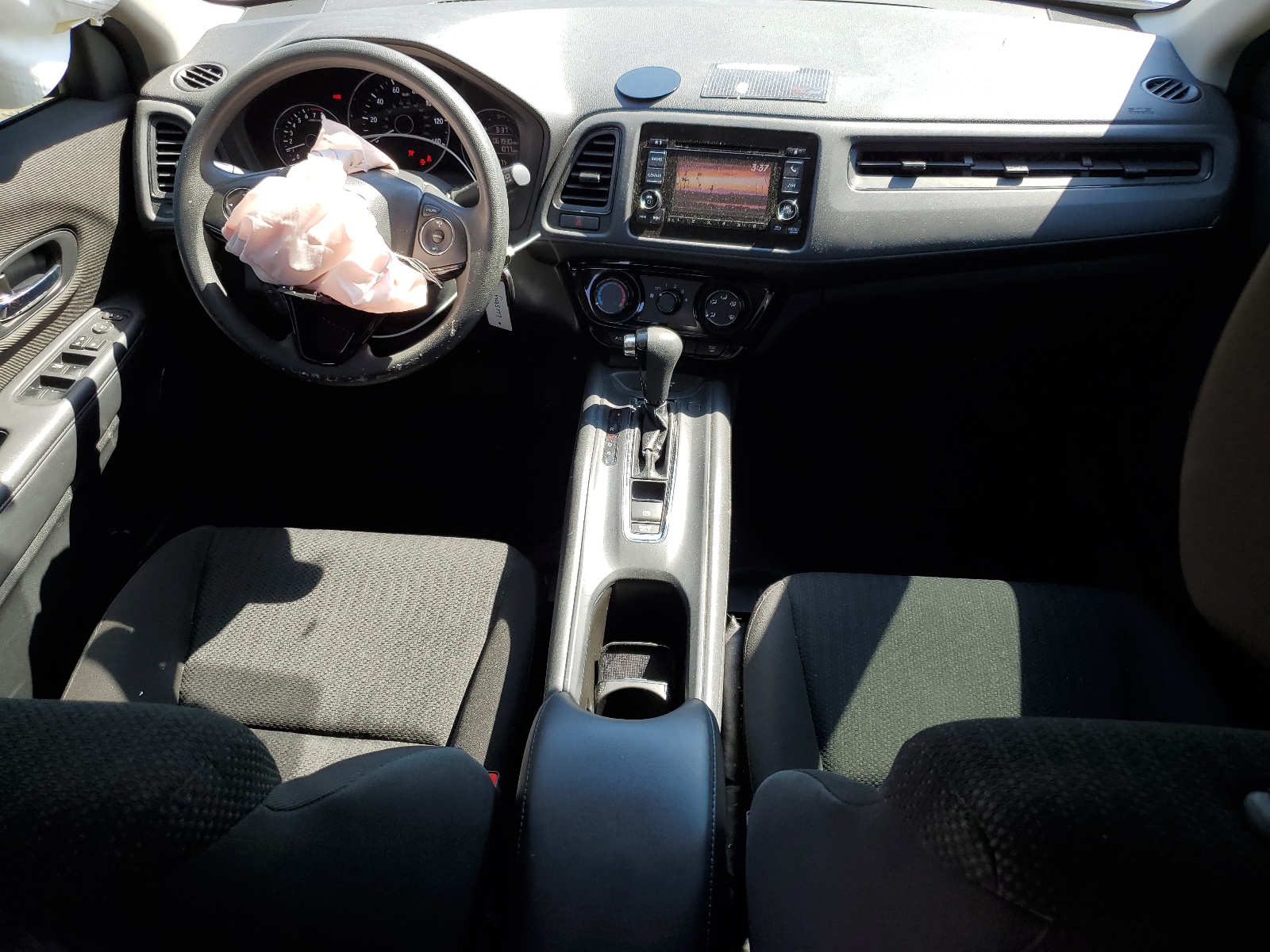 3CZRU6H32JG718086 2018 Honda Hr-V Lx