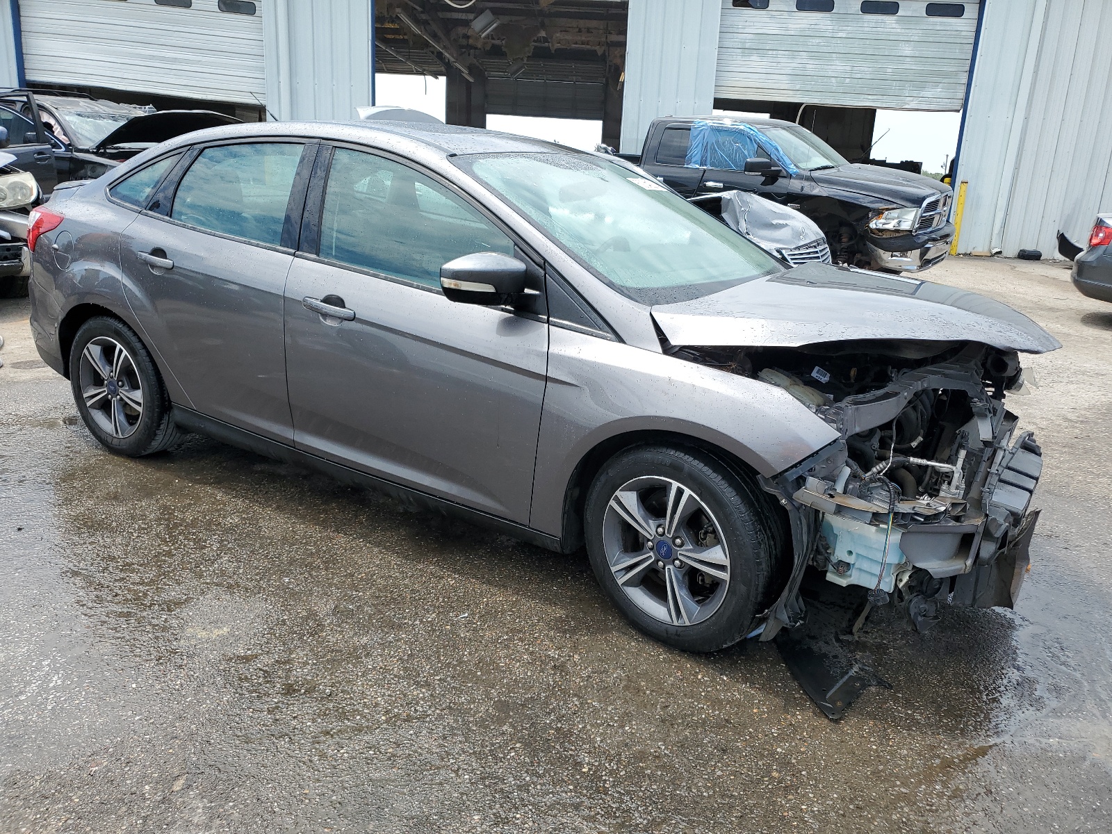 2014 Ford Focus Se vin: 1FADP3F28EL435934