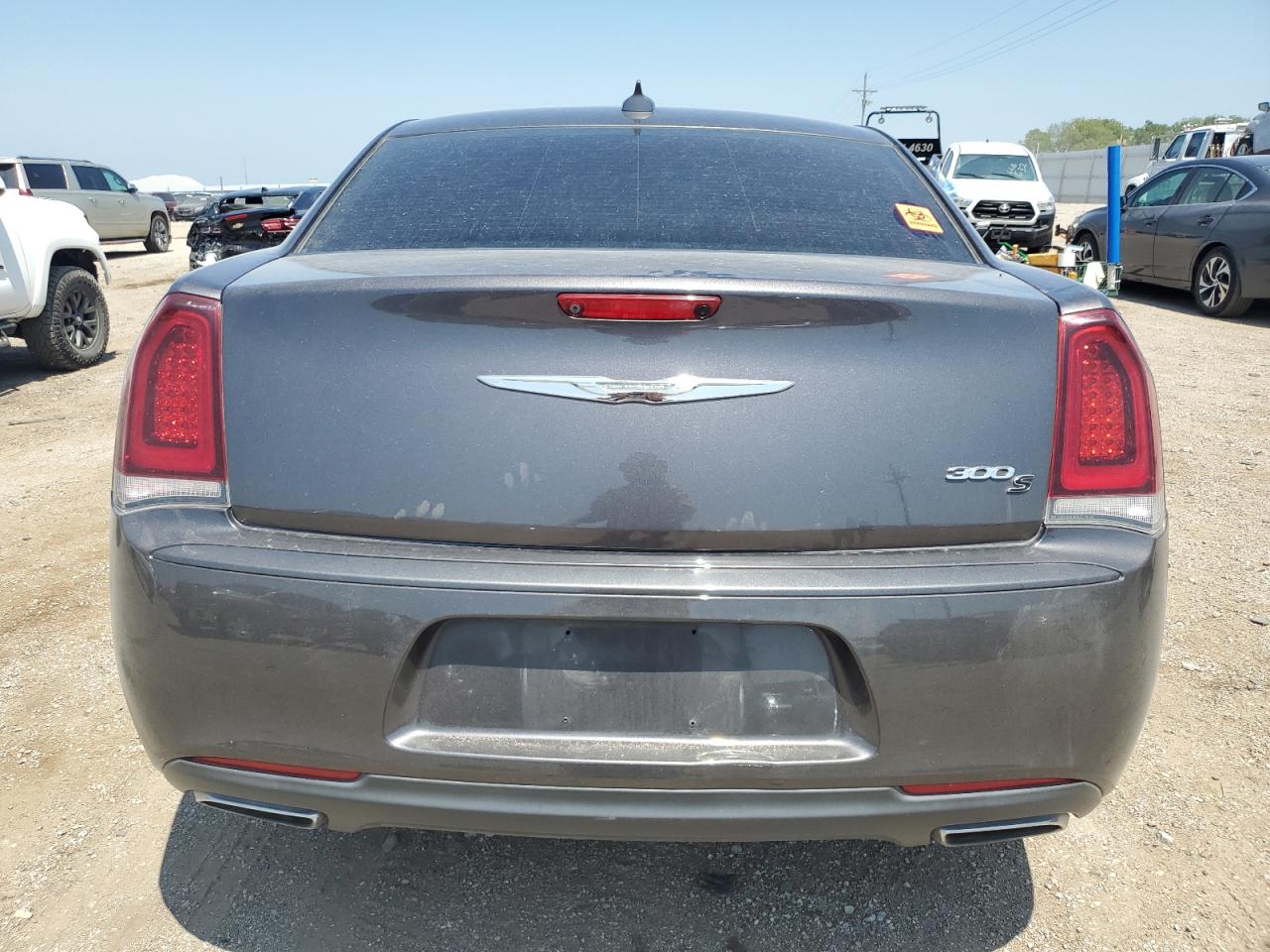 2C3CCABG4GH229893 2016 Chrysler 300 S